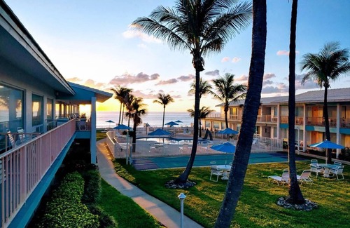 Hillsboro Beach Apartamento | Two Bedroom Apartment #207/209