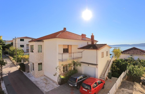 Seget Donji Apartamento | Apartamento para dos personas con terraza y vista al mar Seget Donji, Trogir (A-2029-b)