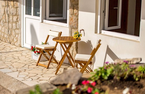 Klenovica Apartamento | Apartamento para dos personas con una terraza Klenovica, Novi Vinodolski (A-5575-c)