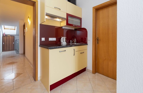 Klenovica Apartamento | Apartamento para dos personas con terraza y vista al mar Klenovica, Novi Vinodolski (A-20556-b)