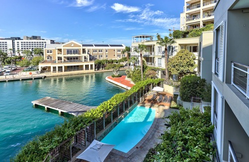 Victoria and Alfred Waterfront Apartamento | Apartamento de dos dormitorios - completamente amueblado y de diseño en V&a Marina Residential