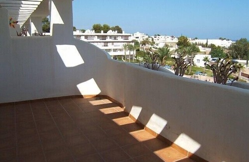 La Parata Apartamento | Apartamento de2 Dormitorios, con vistas de la piscina.