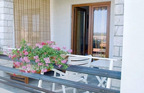 Jadranovo Apartamento | Apartamento para dos personas con terraza y vista al mar Jadranovo, Crikvenica (A-2377-c)