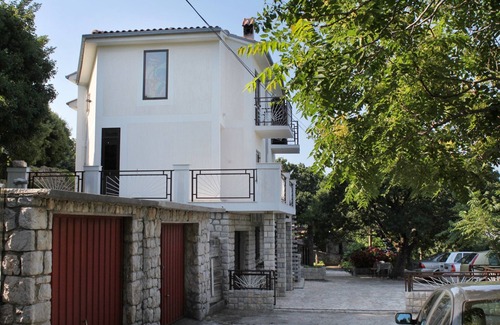 Klenovica Apartamento | Apartamento para dos personas con terraza y vista al mar Klenovica, Novi Vinodolski (A-5580-b)