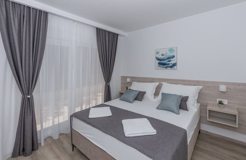 Donja luka Apartamento | Two bedroom apartment with terrace Makarska (A-19134-f)