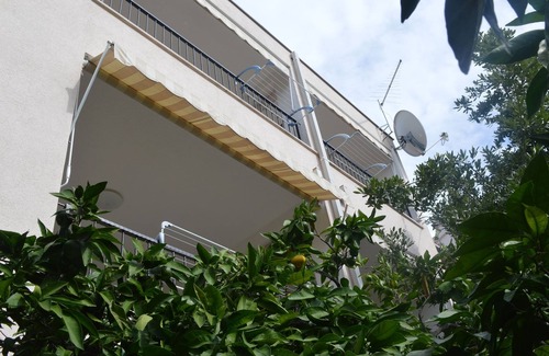 Ratac Apartamento | Apartamento para dos personas con balcón y vista al mar Makarska (A-11361-b)