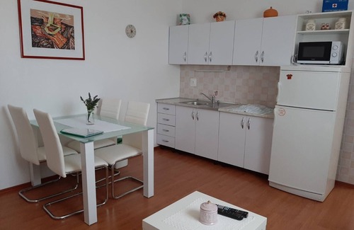 Cizici Apartamento | Apartamento para dos personas con terraza y vista al mar Cizici, Krk (A-15415-b)