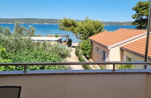 Nevidane Apartamento | Apartamento para dos personas en la playa Nevidane, Pasman (A-325-b)