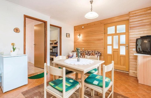 Mrkopalj Apartamento | Two-Bedroom Apartment in Mrkopalj
