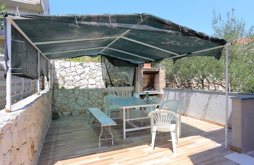 Poljica Apartamento | Apartamento para dos personas en la playa Poljica, Trogir (A-19316-a)