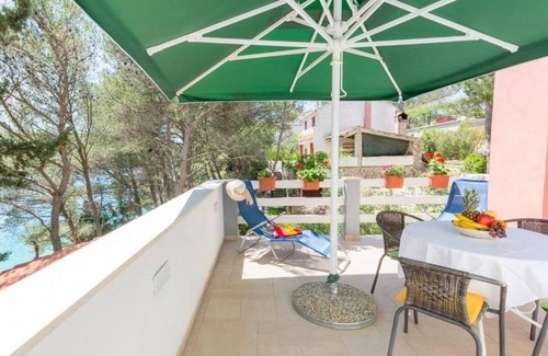Cove Osibova (Milna) Apartamento | Apartamento para dos personas en la playa Bahía Osibova, Brac (A-20093-a)
