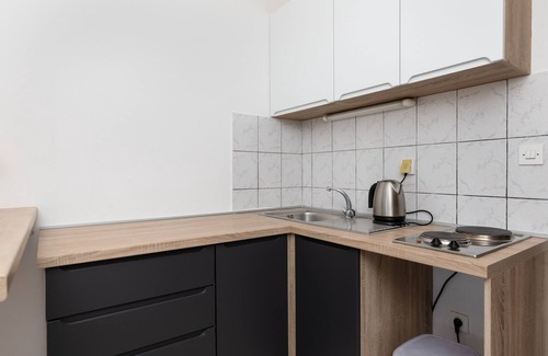Mimice Apartamento | Apartamento para dos personas en la playa Mimice, Omis (A-2736-a)