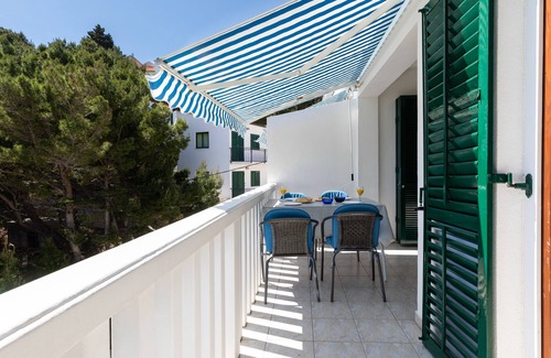 Mimice Apartamento | Apartamento para dos personas en la playa Mimice, Omis (A-2736-a)