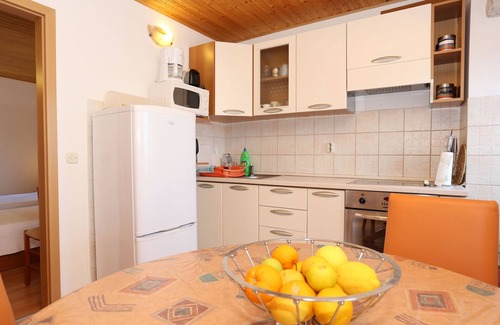 Kuciste Apartamento | Apartamento para dos personas con terraza y vista al mar Kuciste - Perna, Peljesac (A-10143-a)