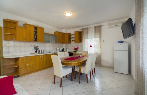 Poljica Apartamento | Apartamento para dos personas con balcón y vista al mar Poljica, Trogir (A-19054-b)