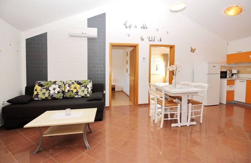 Baska Apartamento | Apartamento para dos personas con balcón y vista al mar Baska, Krk (A-18794-b)