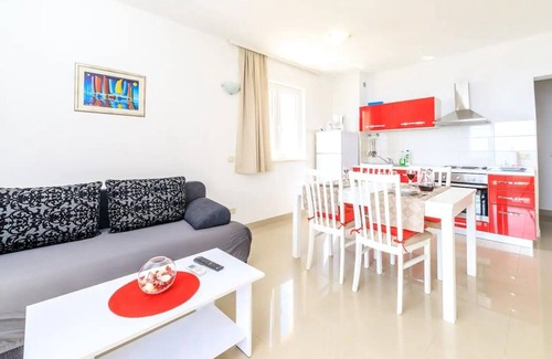 Brela Apartamento | Apartamento para dos personas con terraza y vista al mar Brela, Makarska (A-19998-c)