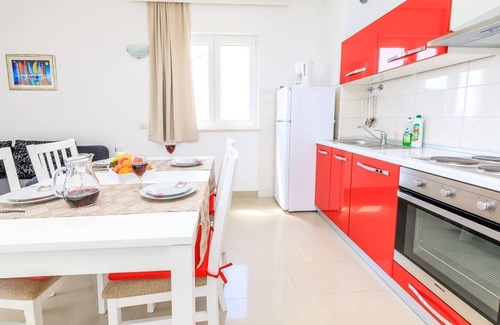Brela Apartamento | Apartamento para dos personas con terraza y vista al mar Brela, Makarska (A-19998-c)