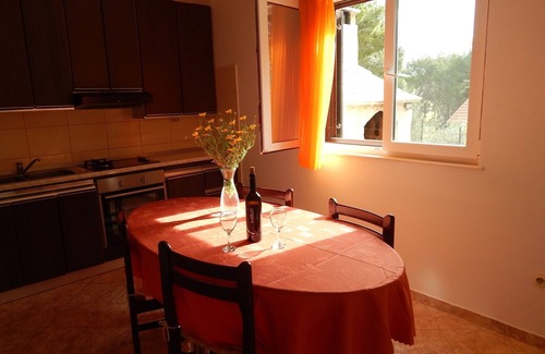 Cove Osibova (Milna) Apartamento | Apartamento para dos personas con una terraza Bahía Osibova, Brac (A-23774-a)