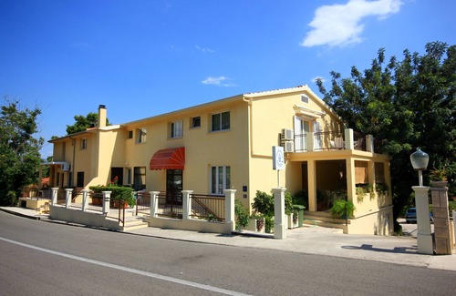 Orebic Apartamento | Apartamento para dos personas con terraza y vista al mar Orebic, Peljesac (A-275-d)