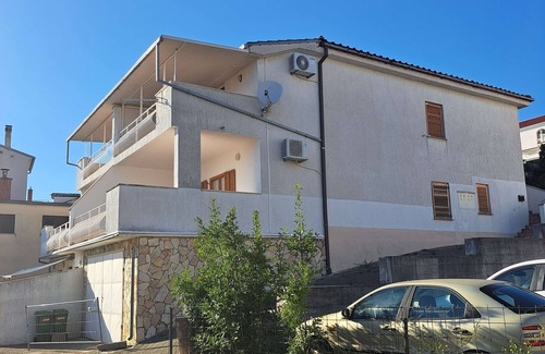 Selce Apartamento | Apartamento para dos personas con terraza y vista al mar Selce, Crikvenica (A-23193-a)
