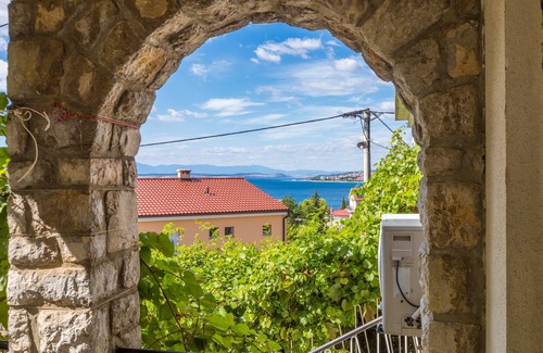 Selce Apartamento | Apartamento para dos personas con terraza y vista al mar Selce, Crikvenica (A-2381-d)