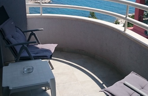 Znjan Apartamento | Apartamento para dos personas con terraza y vista al mar Split (A-2983-a)
