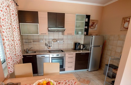 Rab Apartamento | Apartamento para dos personas con una terraza Rab (A-14515-b)