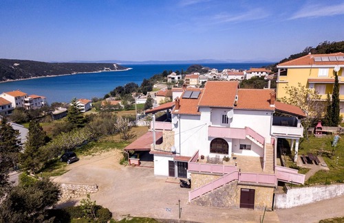 Kampor Apartamento | Apartamento para dos personas con terraza y vista al mar Kampor, Rab (A-15144-a)