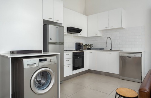 Camps Bay Apartamento | Two Bedroom Apartment | Pool | Netflix | Sea Views