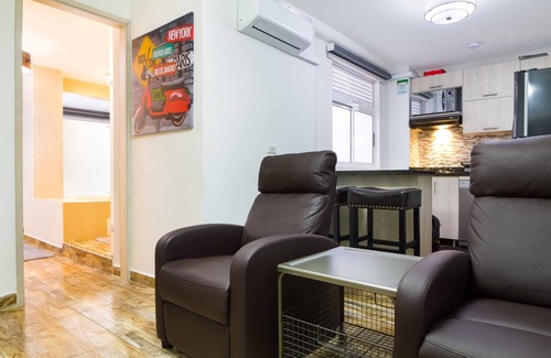 El Poblado Apartamento | Balcón de dos habitaciones AC Bañera de hidromasaje Tiempo parcial Portero Poblado