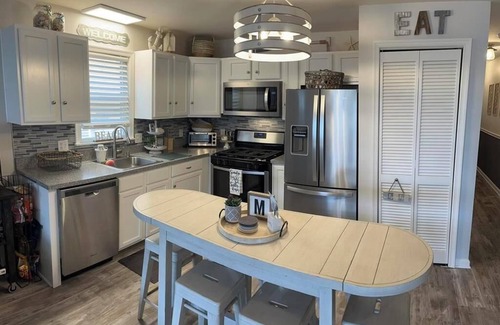 Wildwood Condominio | Two Bedroom Bayside Retreat sleeps 8 in Wildwood!