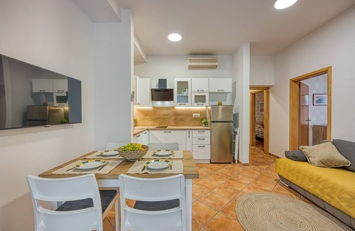 Spadici Apartamento | Casa Mareva / Two-Bedroom Burin with Balcony