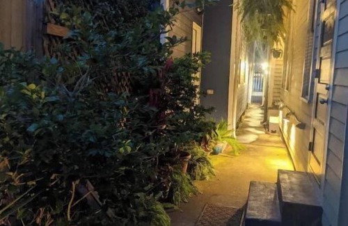 Faubourg Lafayette Casa | Two bedroom Comfort Near Everything!!!