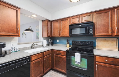 East Bank Condominio | Two Bedroom Condo along the River in Downtown Nashville