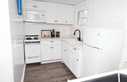 Beach Haven Cabaña | Two Bedroom Cottage