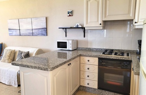 Santiago del Teide Apartamento | 2 habitaciones piscina, wifi, balcon vista al mar, 50 mts. de la playa