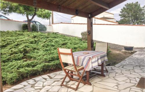 La Tranche-sur-Mer Casa | Two-Bedroom Holiday Home In La Tranche-Sur-Mer