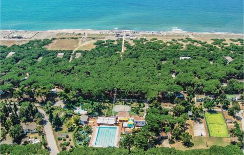 Baia Domizia Casa | Two-Bedroom Holiday Home In Baia Domizia Saurunca
