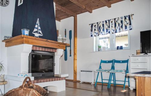 Nowe Warpno Casa | Two-Bedroom Holiday Home In Nowe Warpno