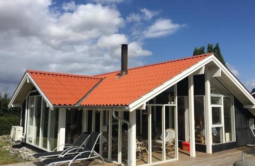 Broager Casa | Two-Bedroom Holiday Home for 6 in Vemmingbund