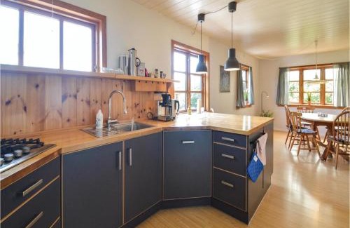 Kragenæs Casa | Two-Bedroom Holiday Home In Torrig L