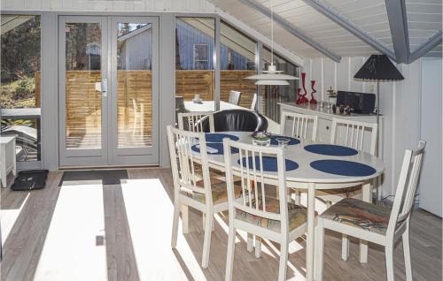 Skygge Casa | Two-Bedroom Holiday Home In Give