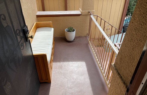 Oakland Casa | Two bedroom house close to downtown Oakland