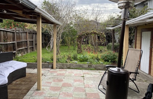 Oakland Casa | Two bedroom house close to downtown Oakland