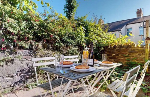 Cathays Casa | Two Bedroom House in Cardiff City