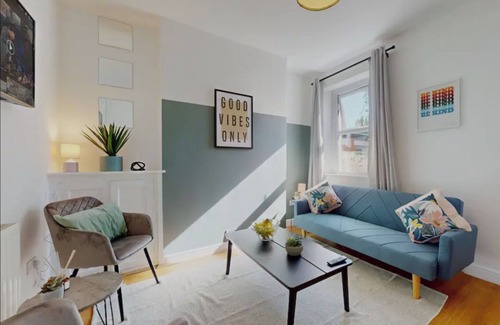 Cathays Casa | Two Bedroom House in Cardiff City