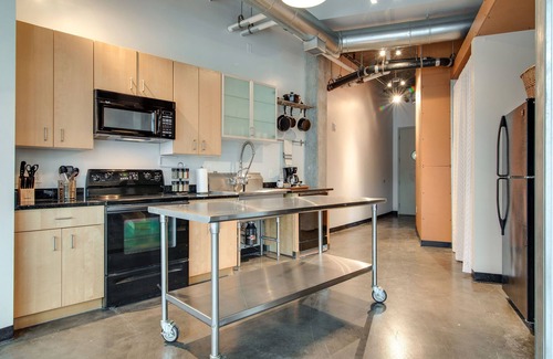 The Gulch Apartamento | Two Bedroom Loft in Trendy Gulch!