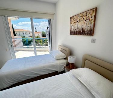 Universal Apartamento | Two Bedroom Marsefino Amazing Townhouse-Apartment