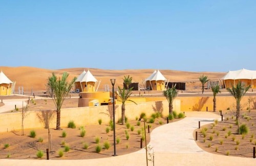 Al Madam Apartamento | Two Bedroom Tent Near Desert Safari View Point